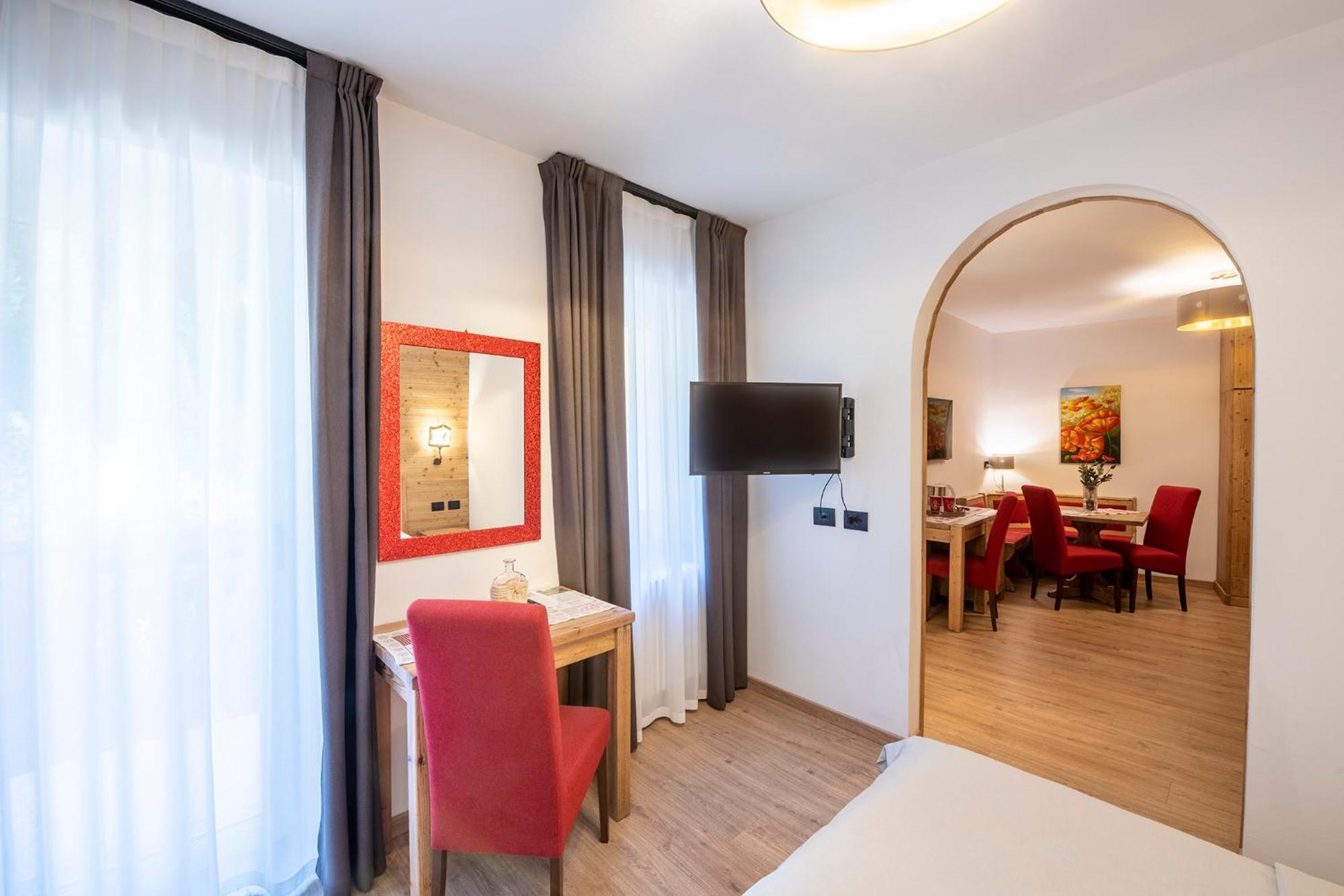 Hotel Alpino Wellness & Spa 페이오 폰티 외부 사진