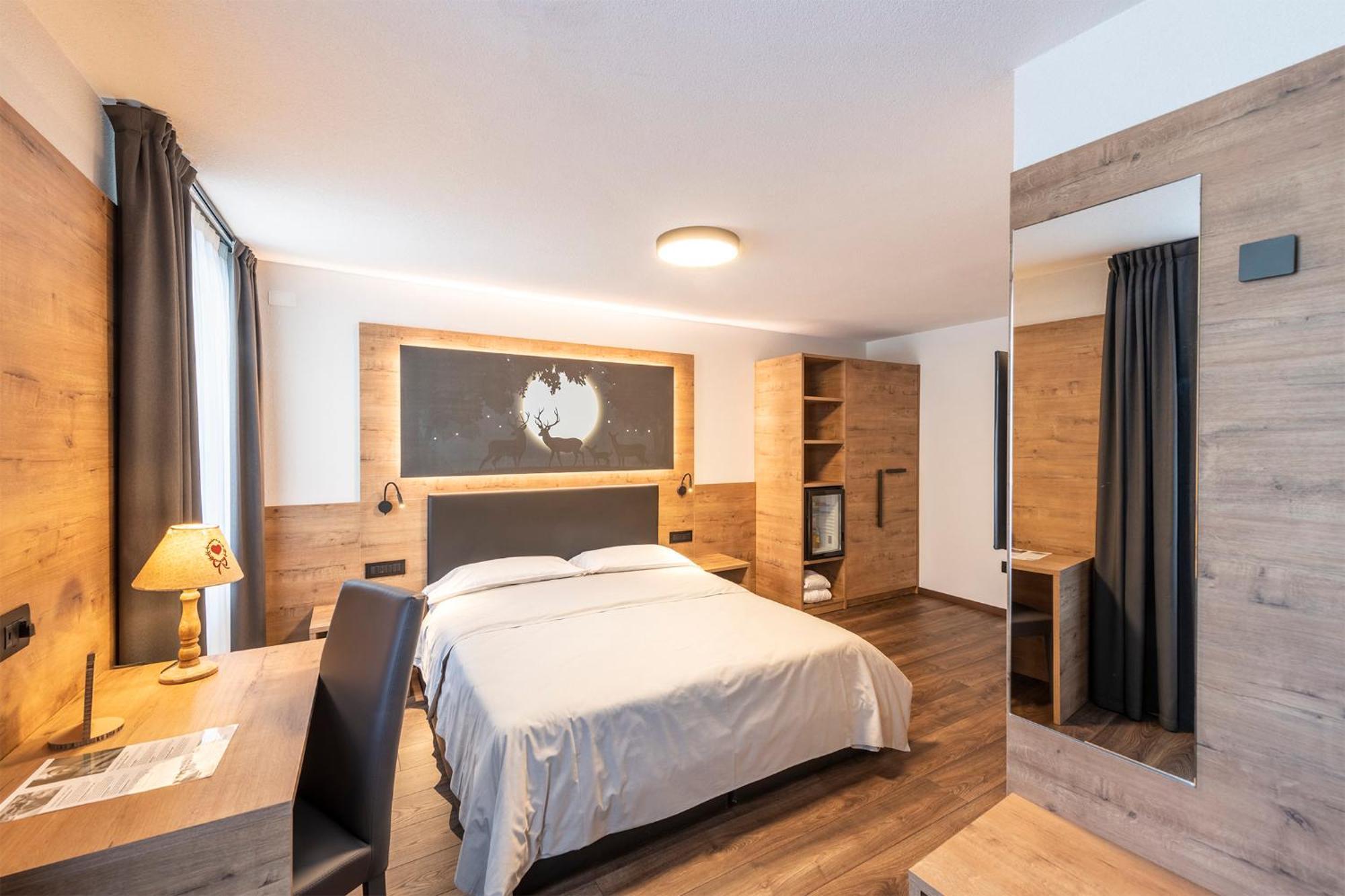 Hotel Alpino Wellness & Spa 페이오 폰티 외부 사진