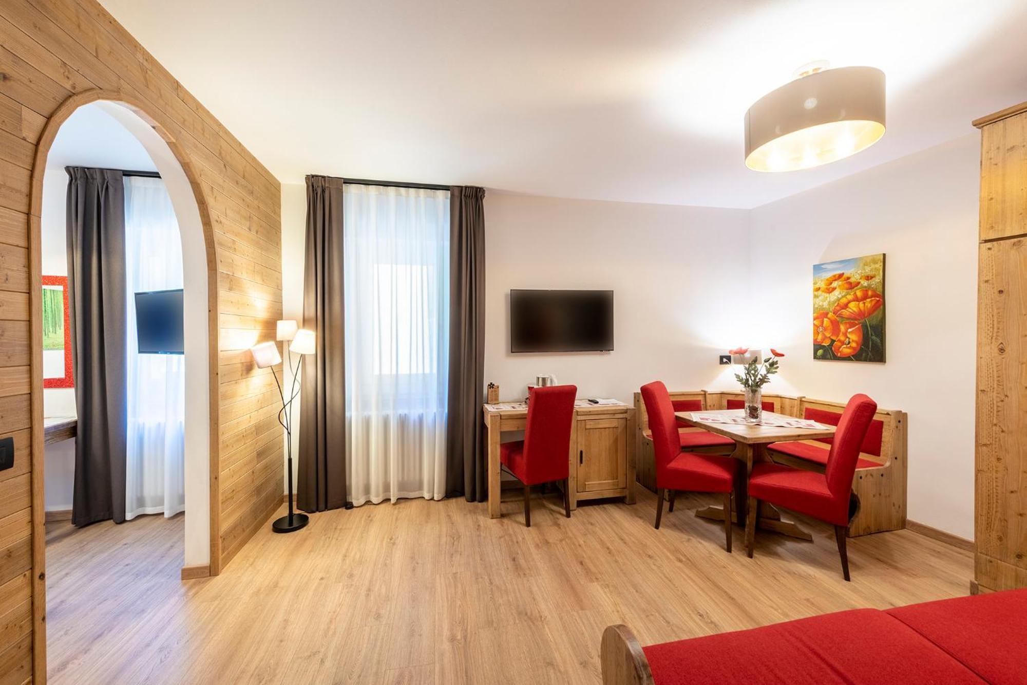 Hotel Alpino Wellness & Spa 페이오 폰티 외부 사진