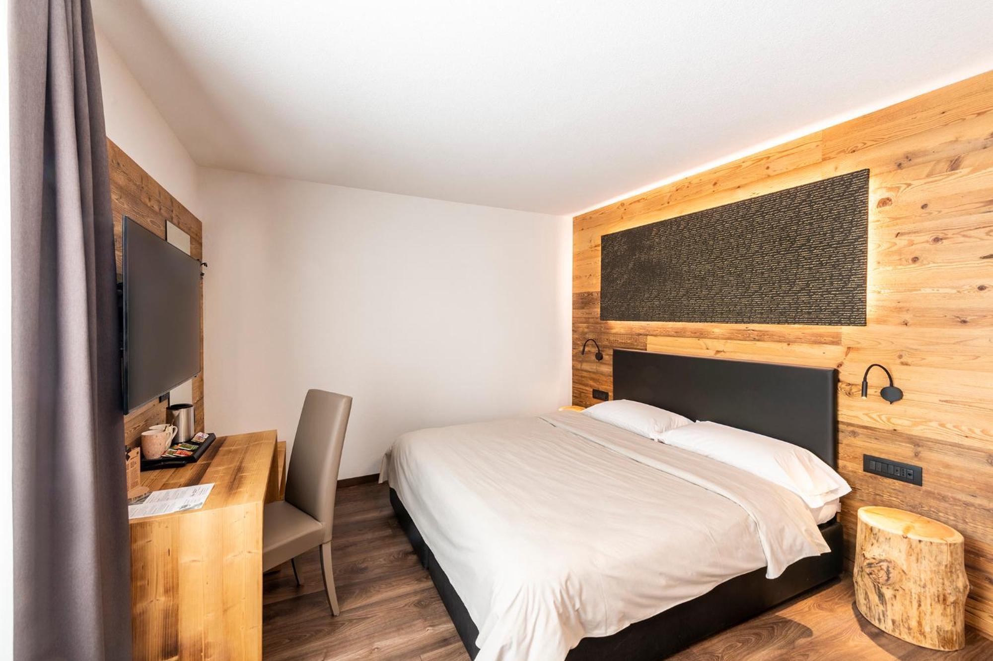 Hotel Alpino Wellness & Spa 페이오 폰티 외부 사진